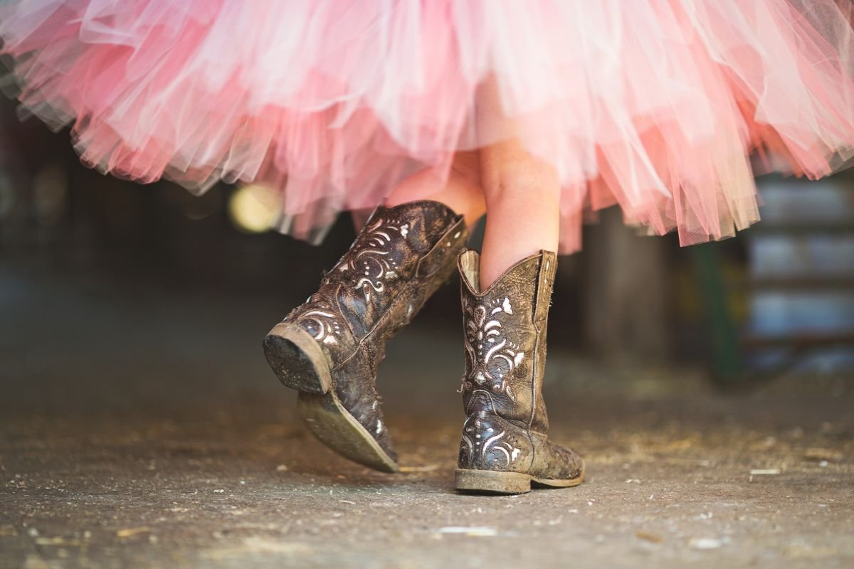 15 Amazing Vegan Cowgirl Boots Not To Miss Out On